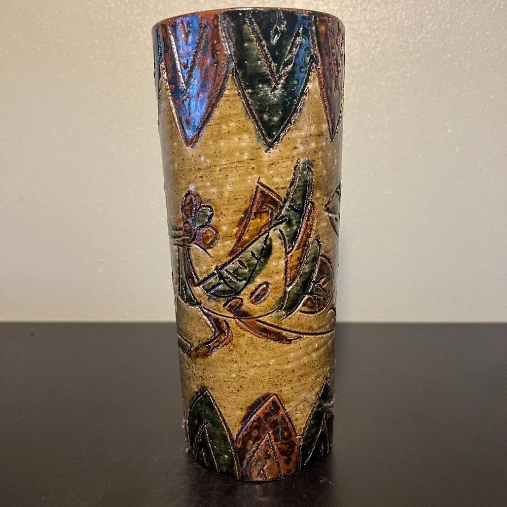 Vintage Otagiri OMC Japan Mid Century Studio Pottery Vase Fish Bird Sgraffito